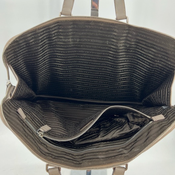 Prada Saffiano Document bag - Picture 9 of 14
